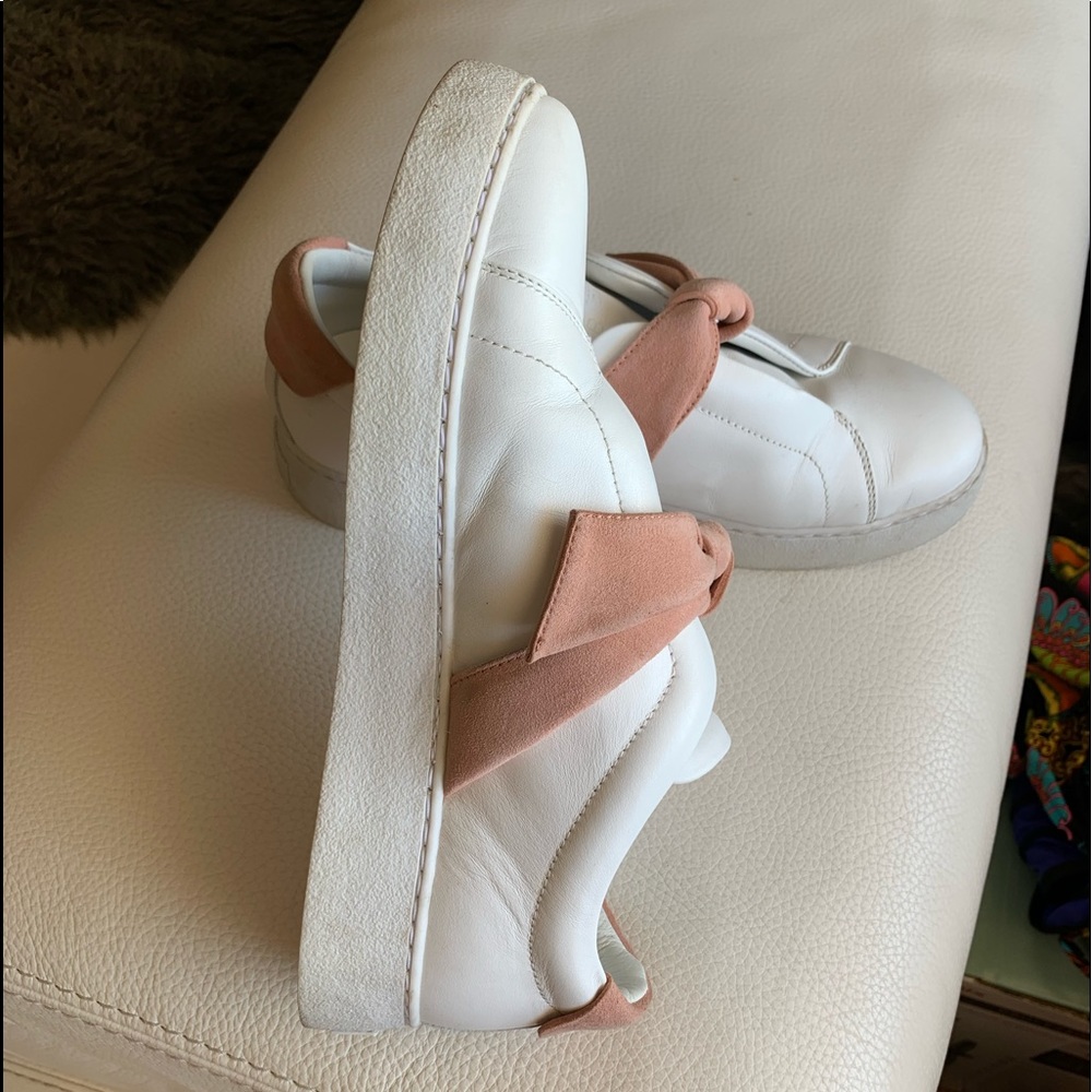 ALEXANDRE BIRMAN Low-top Bow Sneakers  Size 38 Made in ITALY.
